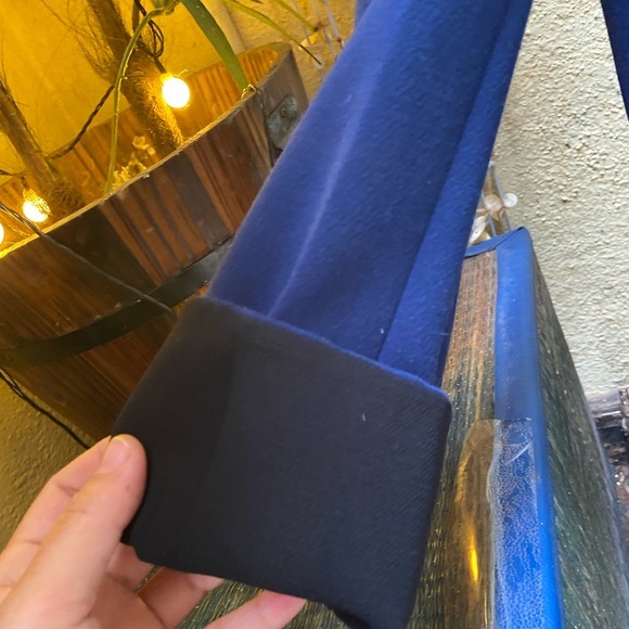 Kenneth Lady by Lynn Blazer. Size - M - Picture 6 of 12